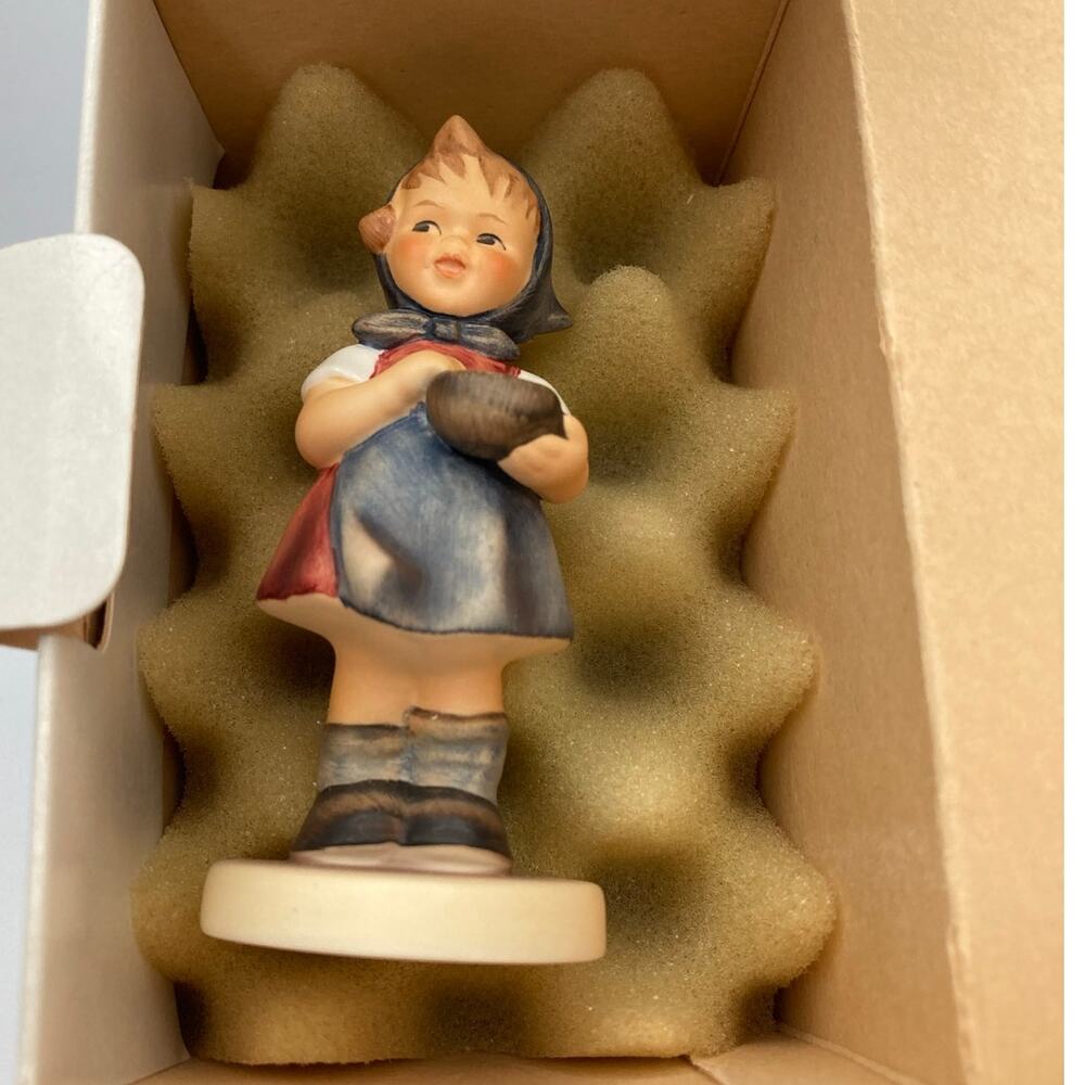 MI Hummel Club #629 1995/96 "Young Farmer" Figurine